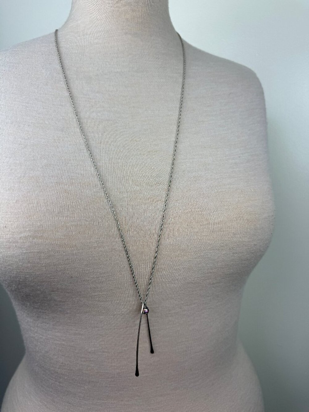 Kris Nations Silver Tone Chain Necklace w/ V Pendant Purple Glass 37-39"